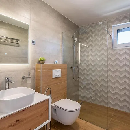 Ferienhaus Bura Rab *