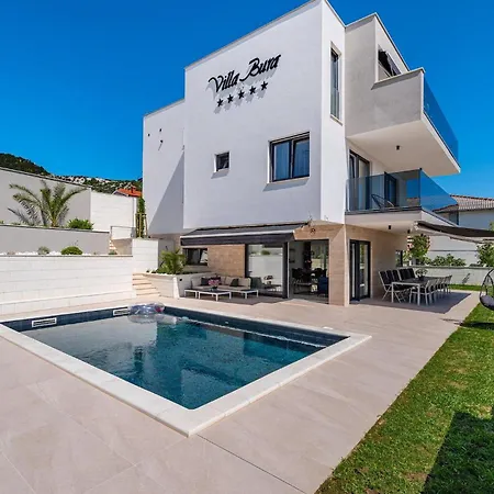 Bura Rab 度假居 *